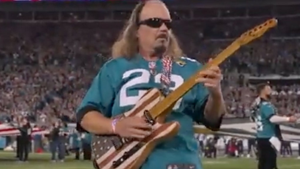 9aed6ac4-Paul-Wane-Jaguars-guitar