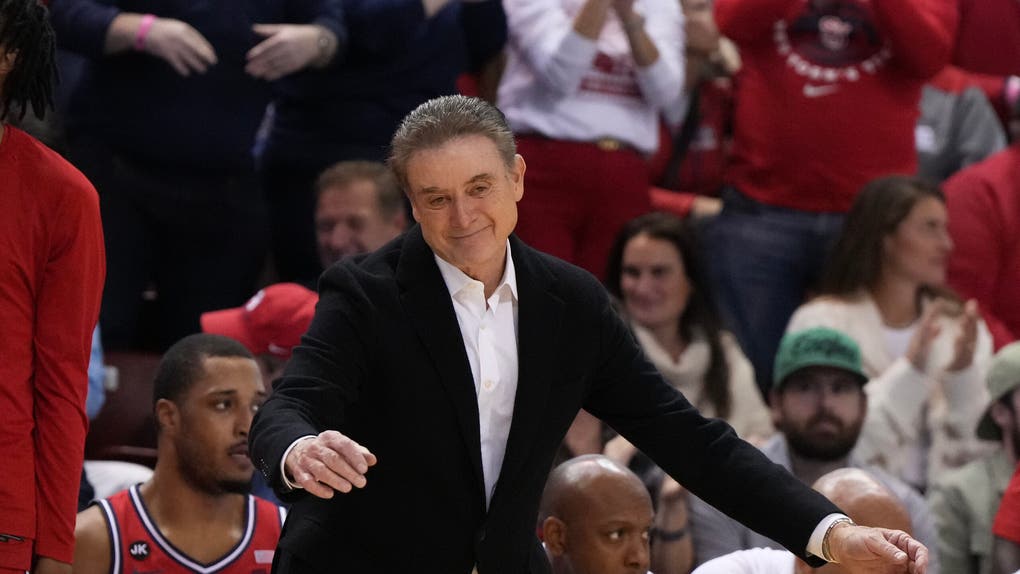 NCAA Basketball: Charleston Classic Third Place - St. John at Utah