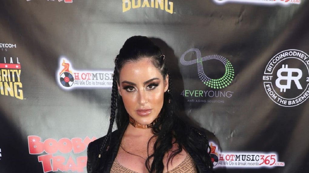 Alysia Magen Fitness model Air Force Veteran Influencer OnlyFans