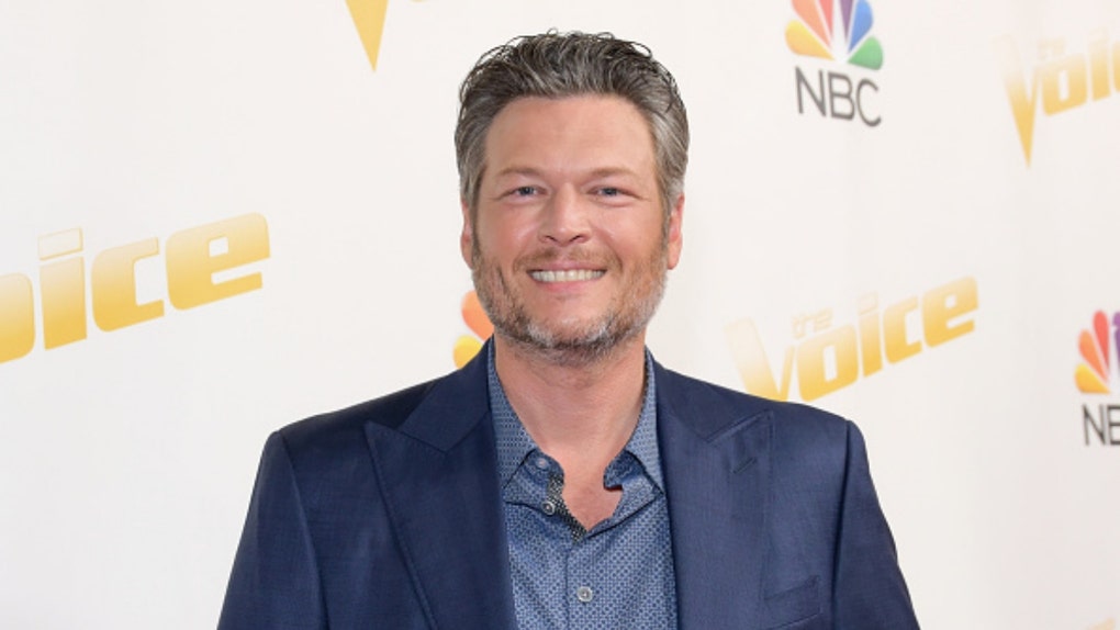 ef825b73-blake shelton
