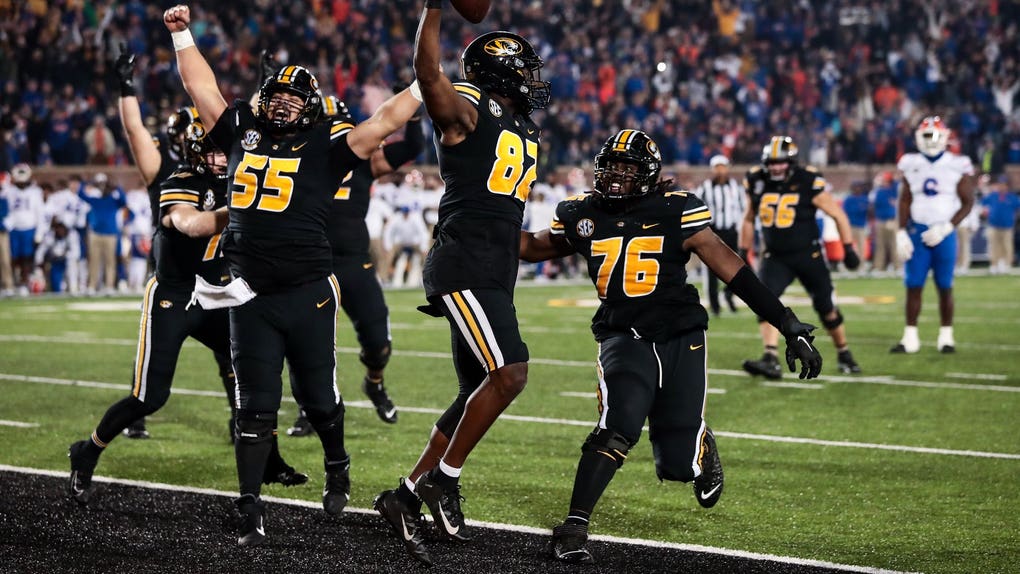 8EB9E1E5-AE3C-4803-BC18-CEC9B761CEAA