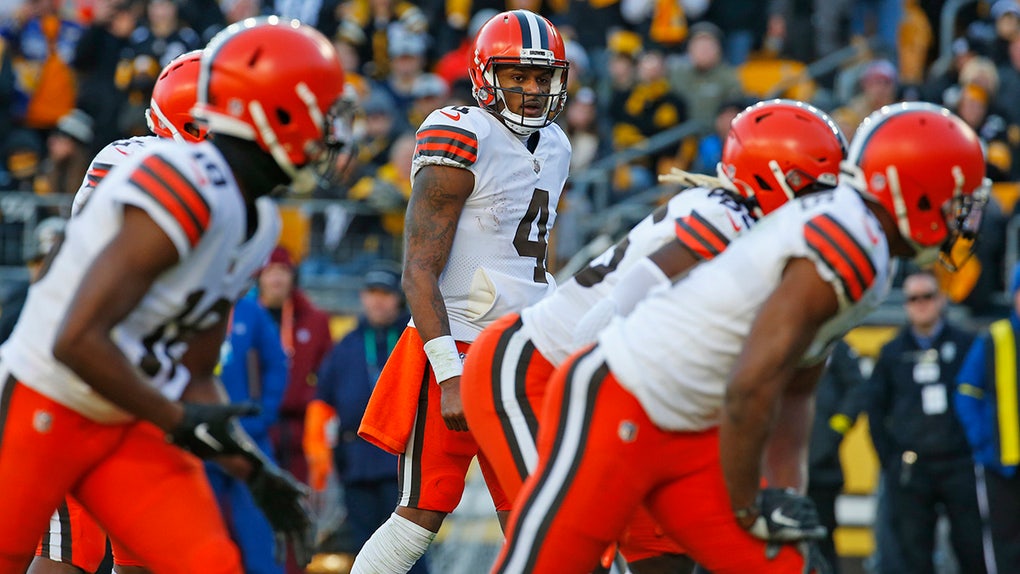 Cleveland Browns v Pittsburgh Steelers