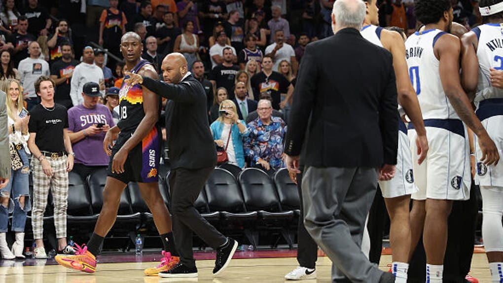 gettyimages-1396598039-594x594