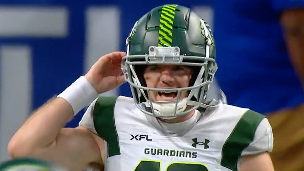 mac-brown-xfl-orlando-guardians-punter-fake-fourth-down-touchdown-pass