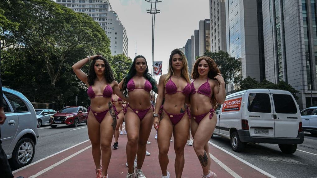 Miss BumBum Brazilian Influencer Lari Sumpani Sex Diet