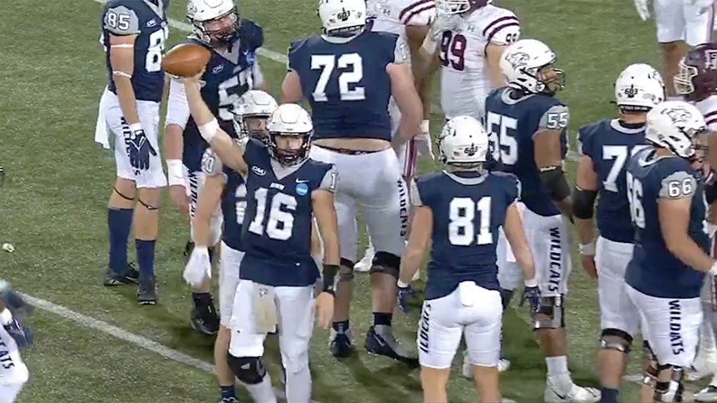 new-hamphire-football-fordham-high-five