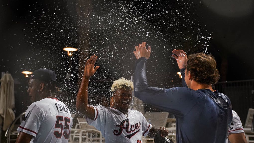 twitter_Fd_z6R7VQAEwndn