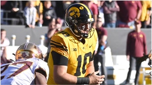 The Iowa/Northwestern game has the lowest opening over/under line in the history of modern football. What is the line? (Credit: Getty Images)