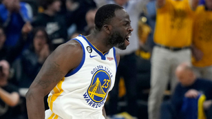 NBA Official Embarasses Himself By Letting Draymond Green Berate Him For 40 Seconds Without Blowing Whistle