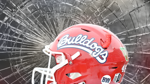 fresno-state-coach-punch-glass