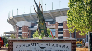 Alabama elephant statue