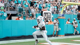 0ba608e7-Las Vegas Raiders v Miami Dolphins