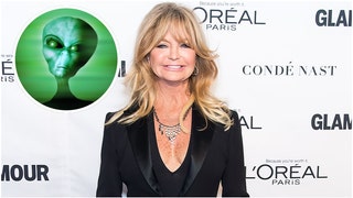 Goldie Hawn claims to have experienced a unique moment with aliens, but it sounds a bit suspect. What are the details? (Credit: Getty Images)