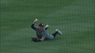 Missouri's Cam Chick made the craziest catch you will see in baseball, maybe ever