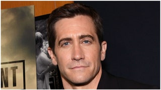 Jake Gyllenhaal praises America. (Credit: Getty Images)