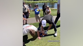 Steph Curry Exchanges Autograph For Pushups At American Century Championship
