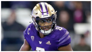 The Washington Huskies have zero bowl opt-outs against Texas. (Credit: Getty Images)