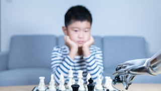 Chess-Playing Robot Breaks Kid's Finger During Game