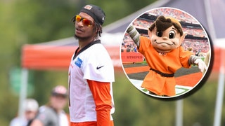 Ja'Marr Chase of the Cincinnati Bengals and Brownie the Elf.