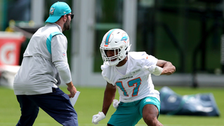 jaylen-waddle-viral-offseason-workout-dolphins-preview-twitch-weight-footwork-speed