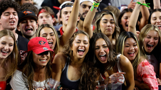 207acc20-san-diego-state-student-section
