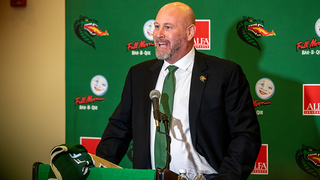 trent-dilfer-uab-football-2023-preview-aac-poach-tamper-transfer-portal-warning