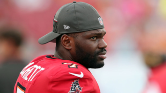 Shaq Barrett Dedicates First Career Touchdown To His Late Daughter