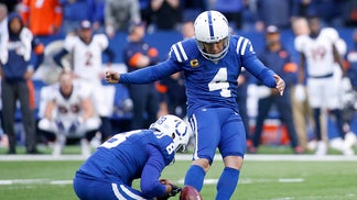408e9e55-Denver Broncos v Indianapolis Colts