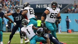deb07801-NFL: DEC 11 Jaguars at Titans