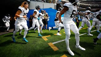 1ea3767c-Jacksonville Jaguars v Los Angeles Chargers
