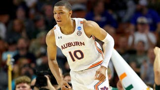 d61f14f8-Miami v Auburn