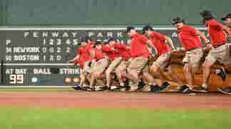 boston red sox rain delay