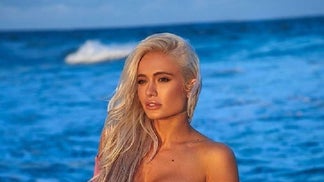 WWE Superstar Scarlett Bordeaux