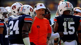 Outback Bowl - Minnesota v Auburn