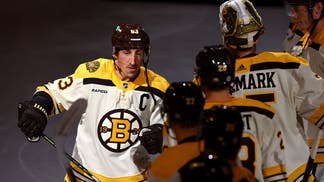 ebca2395-Chicago Blackhawks v Boston Bruins