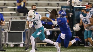 COLLEGE FOOTBALL: SEP 12 Coastal Carolina at Kansas