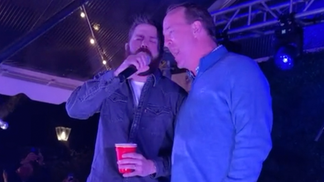 jordan-davis-peyton-manning-country-music-viral-johnny-cash-duet
