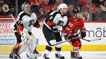 Chicago Blackhawks v Philadelphia Flyers