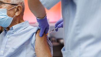Doctors Sign Letter Pleading For No COVID Mandates In 2023 And Beyond