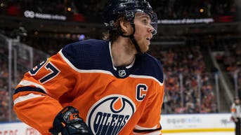 Winnipeg Jets v Edmonton Oilers