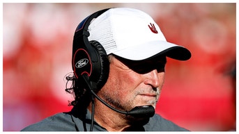 Cougars football coach Dana Holgorsen talks a bout Houston's lack of resources. (Credit: Getty Images)