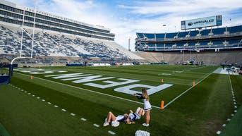 ff0e7bee-Michigan v Penn State