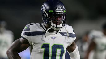NFL: DEC 08 Seahawks at Rams