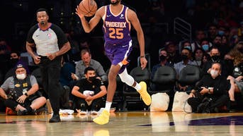 d57c6bc9-Phoenix Suns v Los Angeles Lakers