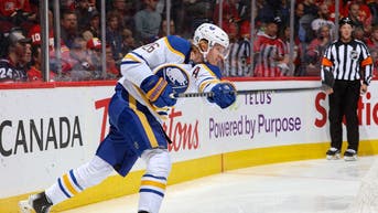 442840cd-Buffalo Sabres v Calgary Flames