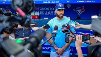 aeb7cc1b-Milwaukee Brewers v Toronto Blue Jays