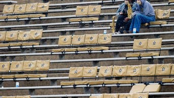d547c46f-South Carolina v Vanderbilt