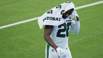 e4ba8c97-New York Jets v Los Angeles Chargers