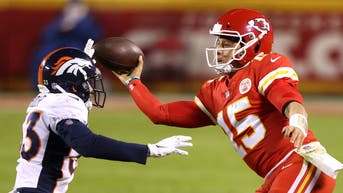 45a4ec90-Denver Broncos v Kansas City Chiefs