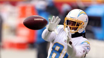 916fb9c7-Los Angeles Chargers v Kansas City Chiefs